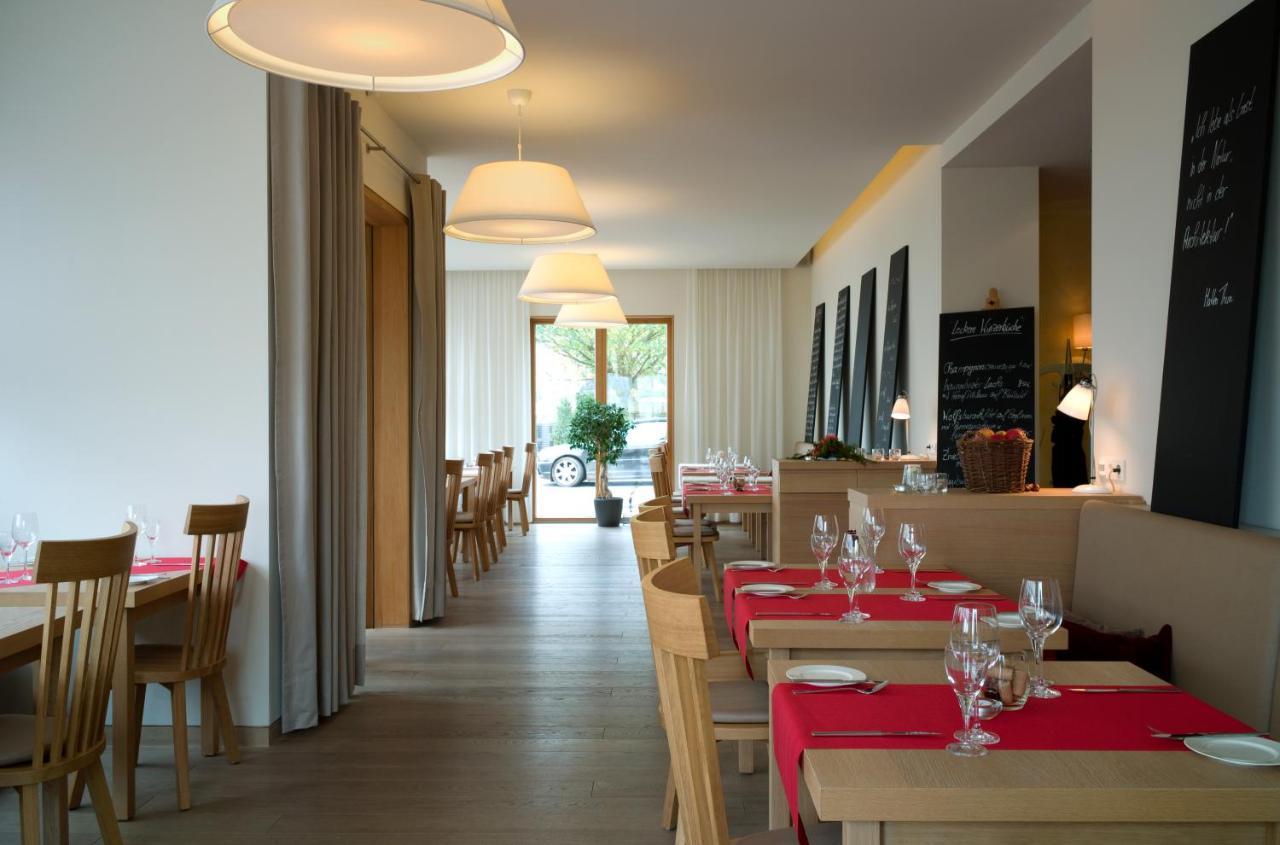 Hotel Weinkulturgut Longen-Schloeder à Longuich Extérieur photo